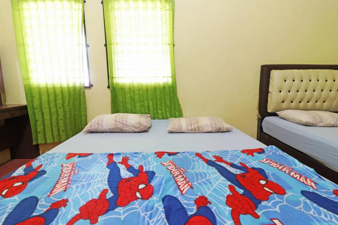 Hotel Wisma Cempaka 2 Syariah Parit  Exterior foto